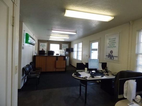 1325 NE 7th St, Grants Pass, OR 97526